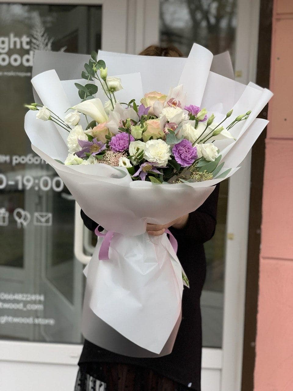 Нежный букет цветов: символика и значение